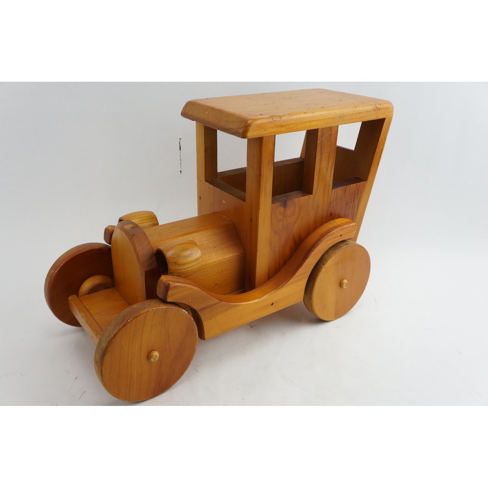 Different Drummer Wooden Toy Car Solon Maine Handmade Pine Vintage Ford Model T